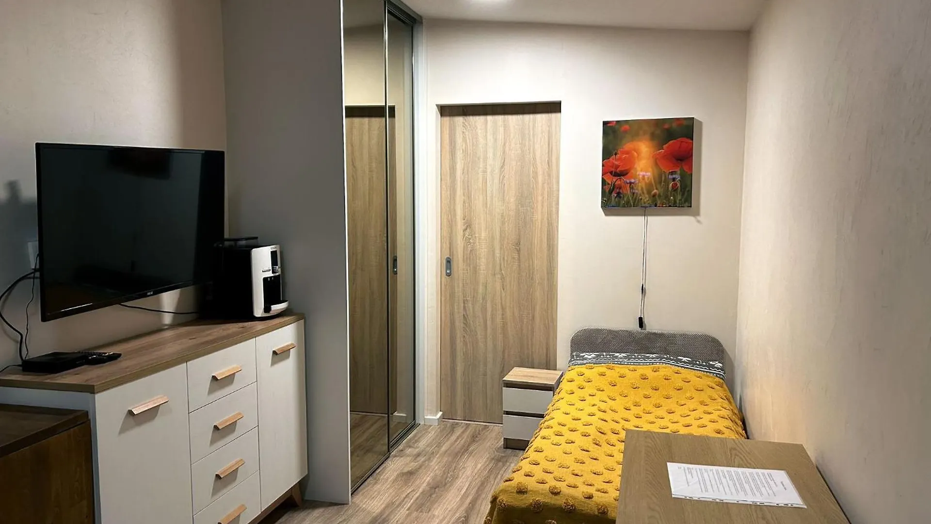 Nowoczesne Studio Z Ogrodem I Parkingiem Poznan Apartment